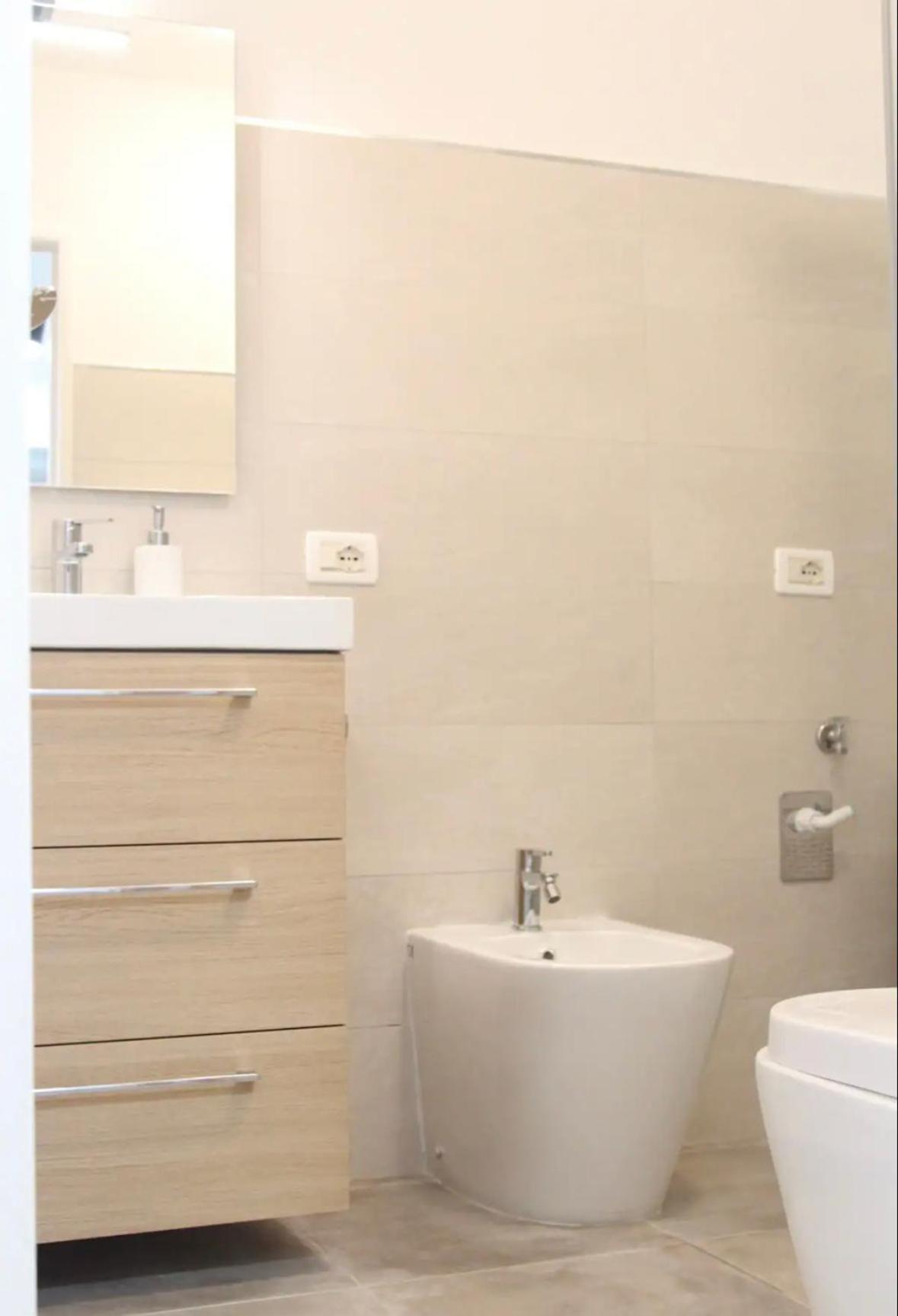 Beach Studio Juan Les Pins Apartamento Antibes Exterior foto
